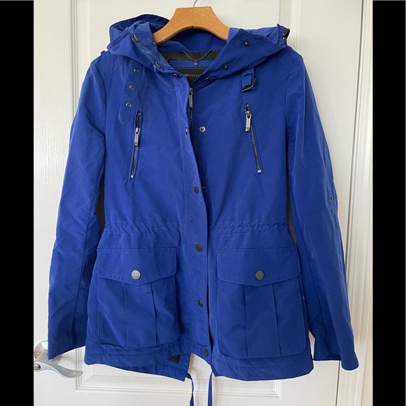 BCBGMaxAzria Raincoat Jacket w/hood - Picture 1 of 12